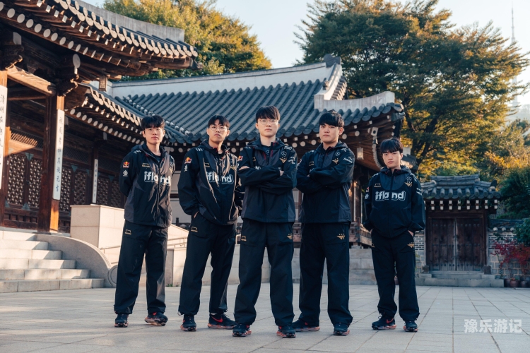 s3总决赛皇族 vs sktS3总决赛皇族VS SKT，中韩电竞巅峰对决的荣耀与遗憾