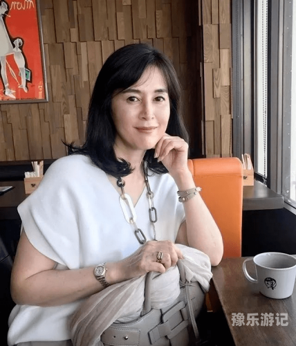 日本熟妇乱子播放日本熟妇文化与网络传播的探讨