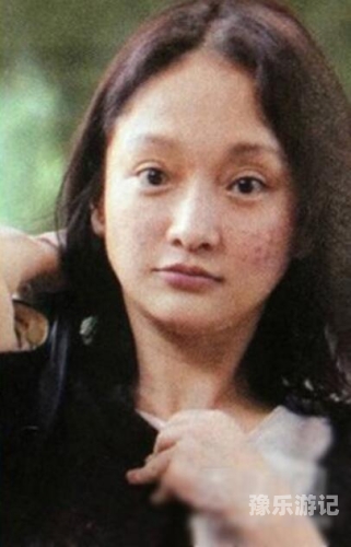 自拍 偷拍 亚洲 经典自拍与偷拍，亚洲经典文化中的自我表达与隐私边界探讨