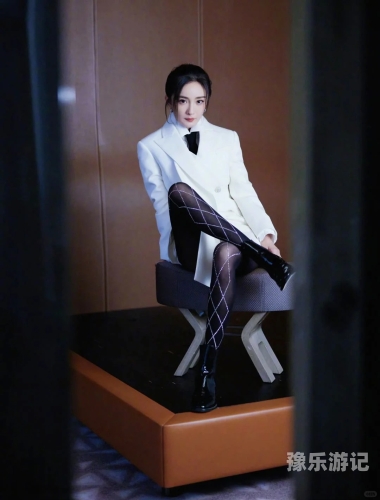 国产精品丝袜熟女国产丝袜的时尚魅力与女性优雅的完美结合