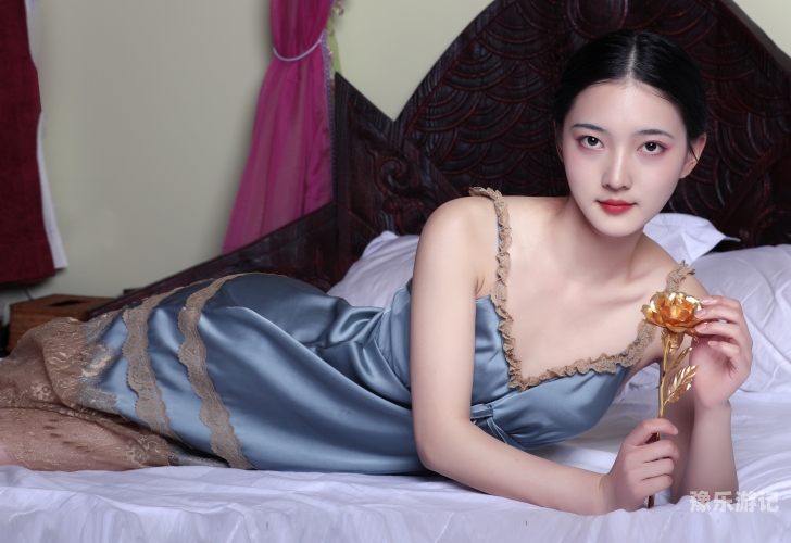 青青久久精品国产资讯一览